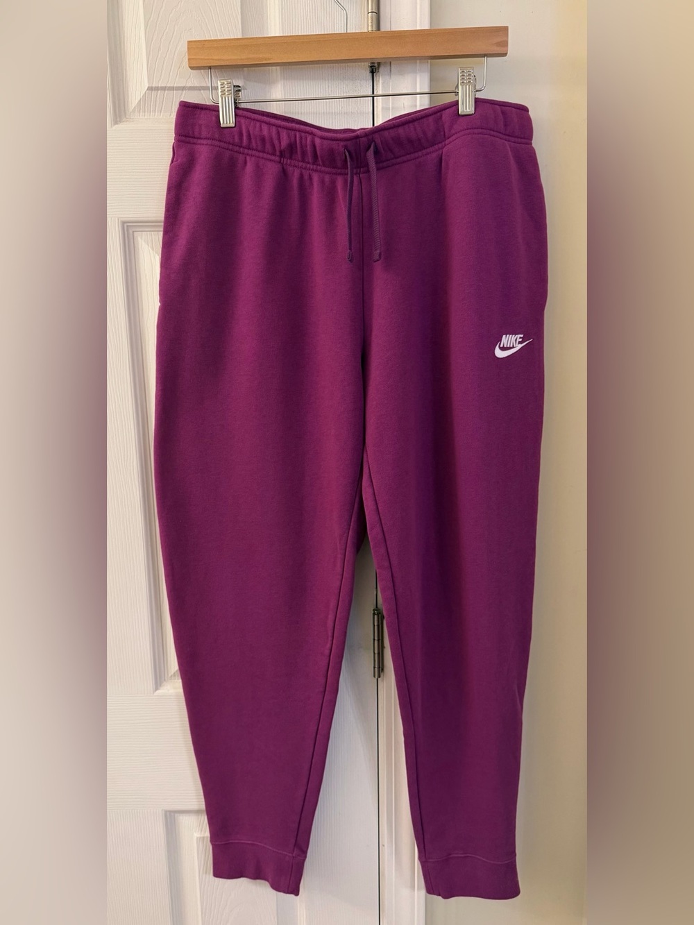 Nike Sportswear Club Fleece Mid-Rise Joggers